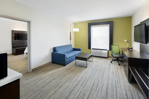 Holiday Inn Express Hotel & Suites Port Richey an IHG Hotel - image 30