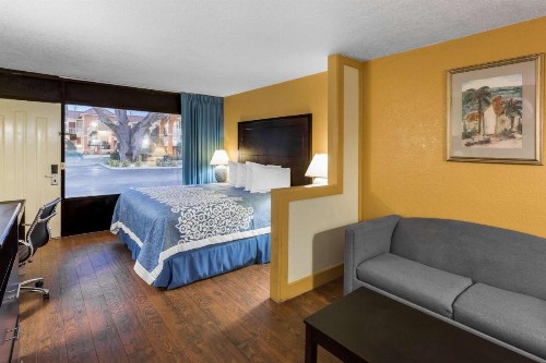 Days Inn & Suites by Wyndham Port Richey - image 6