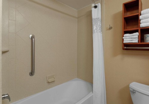 Hampton Inn & Suites Port Richey - image 15
