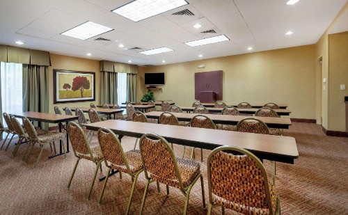 Hampton Inn & Suites Port Richey - image 25