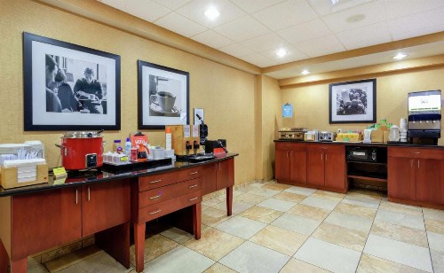 Hampton Inn & Suites Port Richey - image 5