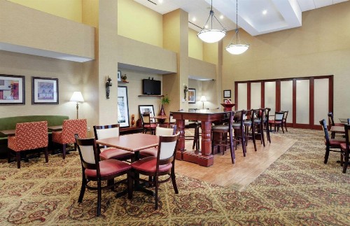 Hampton Inn & Suites Port Richey - image 9
