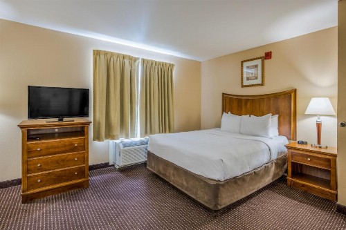 MainStay Suites Port Saint Joe - image 27