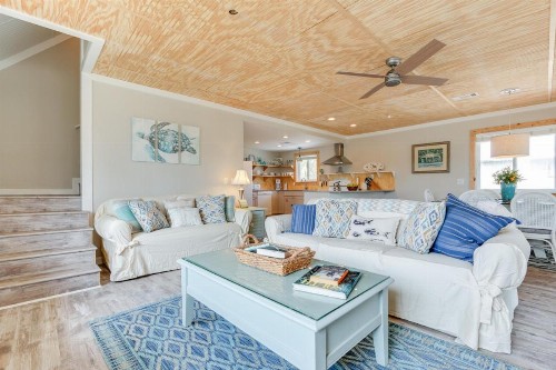 Om Shanti Seaside Cottage - image 10