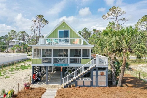 Om Shanti Seaside Cottage - image 2