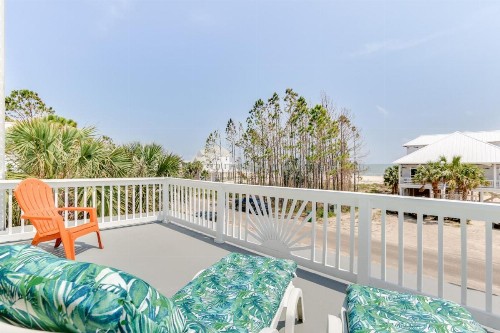 Om Shanti Seaside Cottage - image 5