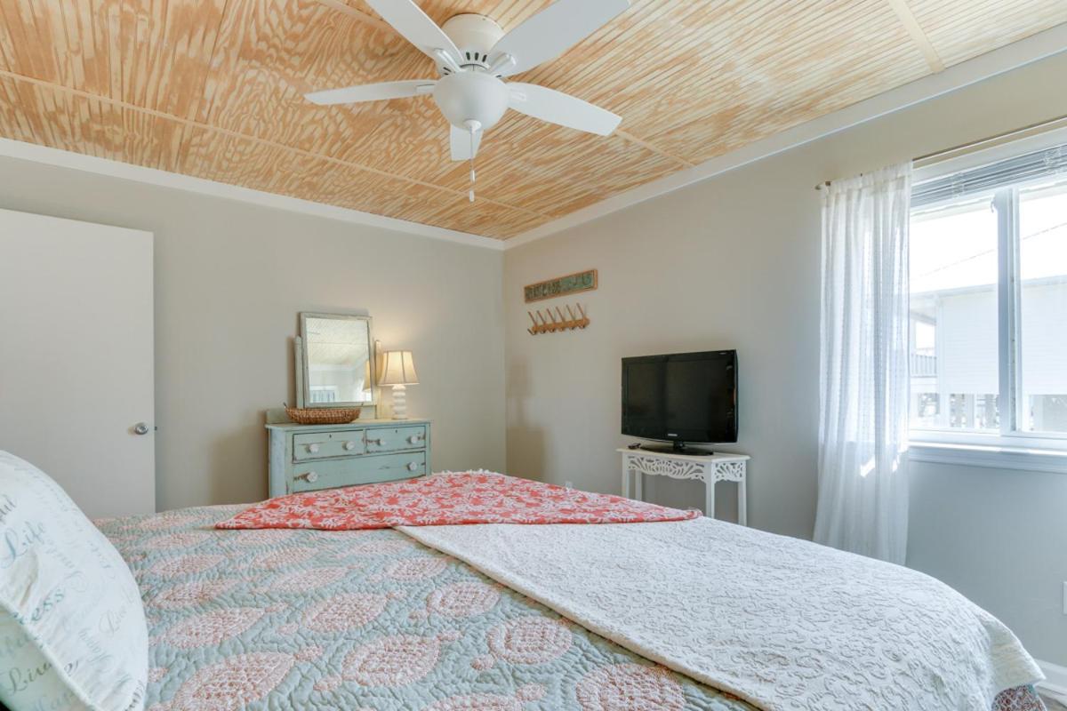 Om Shanti Seaside Cottage - image 6