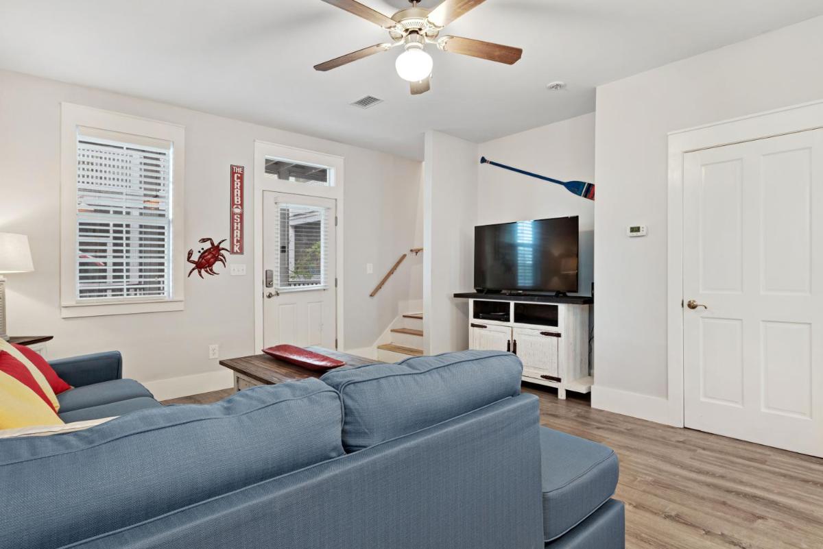 3 Bed 4 Bath Vacation home in Barefoot Cottages - Port St. Joe - image 6