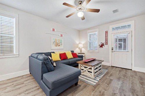 3 Bed 4 Bath Vacation home in Barefoot Cottages - Port St. Joe - image 8