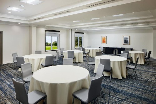 Holiday Inn Express Hotel & Suites Port St. Lucie West an IHG Hotel - image 5