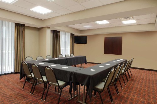 Hampton Inn & Suites Port St. Lucie - image 20