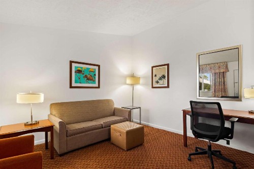 Best Western Port Saint Lucie - image 12