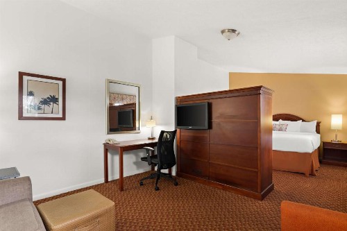 Best Western Port Saint Lucie - image 17