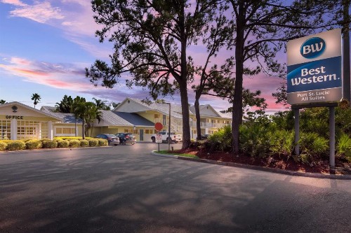 Best Western Port Saint Lucie - image 2