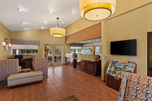 Best Western Port Saint Lucie - image 3
