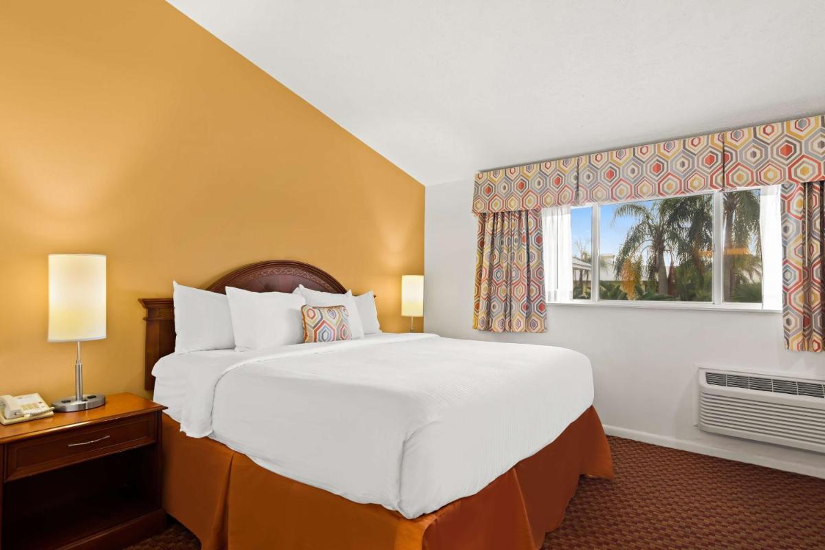 Best Western Port Saint Lucie - image 4