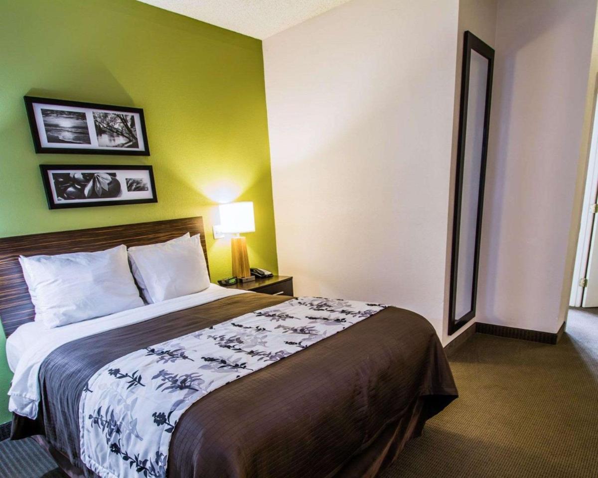 Sleep Inn at PGA Village - image 3