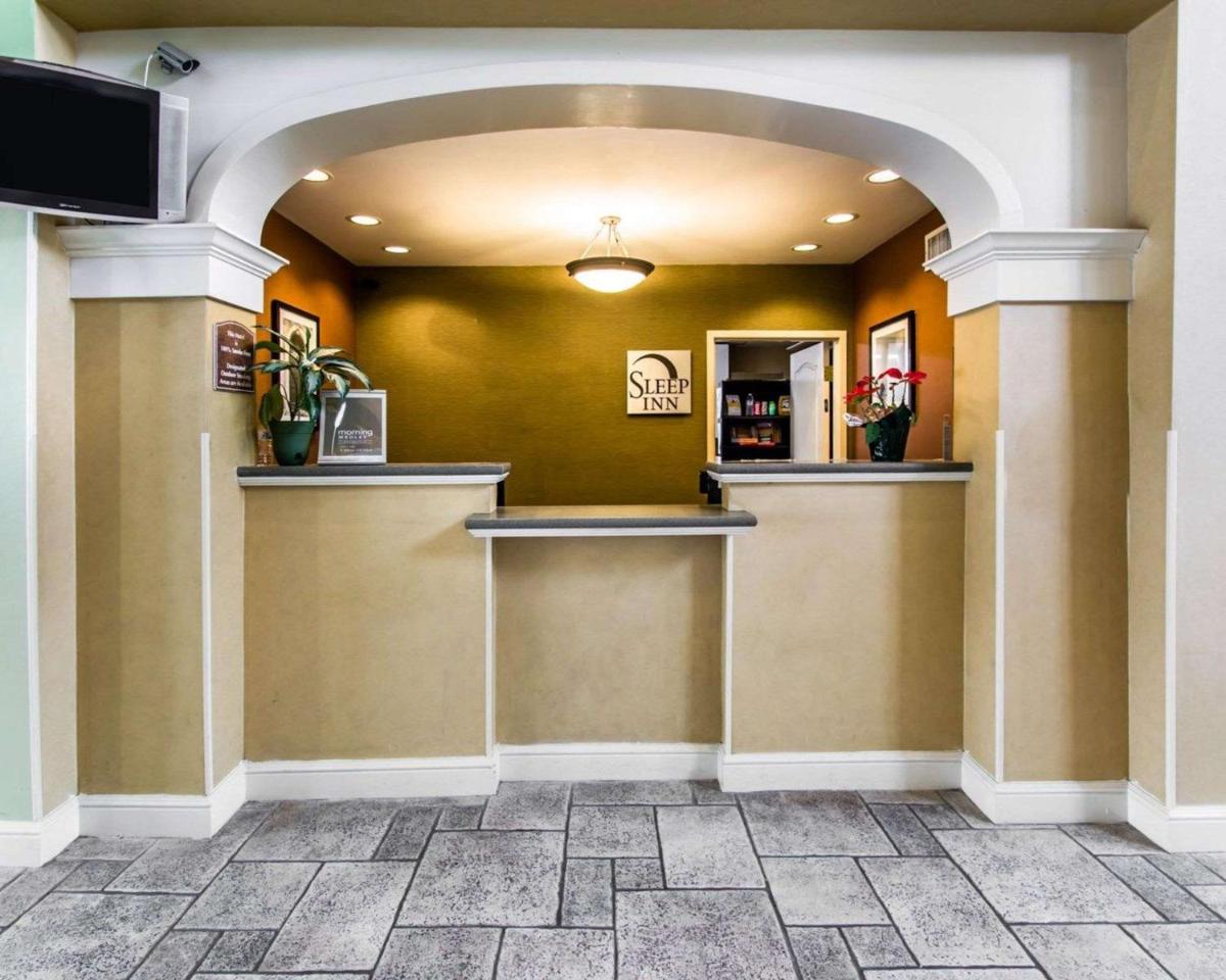 Sleep Inn at PGA Village - image 7