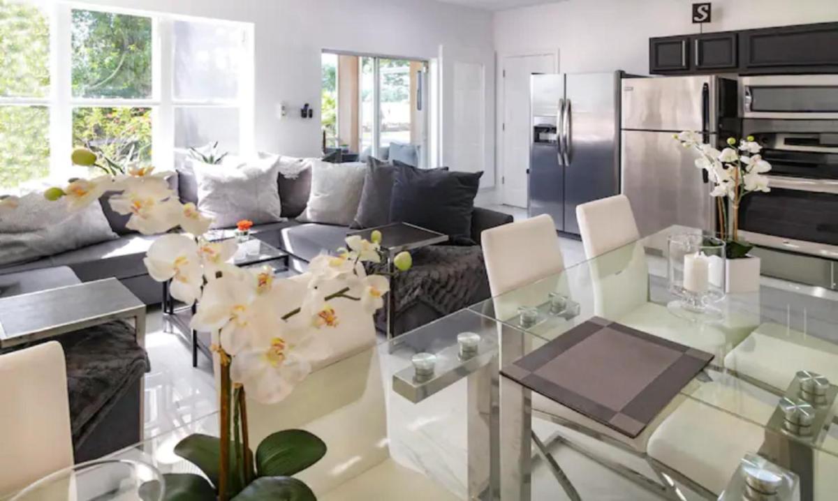 PGA Village 5 Room Golf Resort Villa by American Vacation Living - image 3