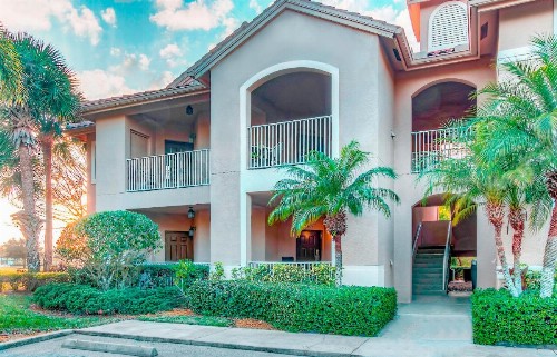 PGA Village 5 Room Golf Resort Villa by American Vacation Living - image 4