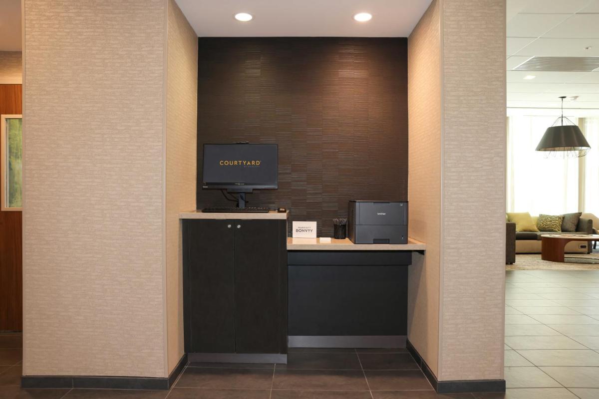 Courtyard by Marriott Port St. Lucie Tradition - image 3