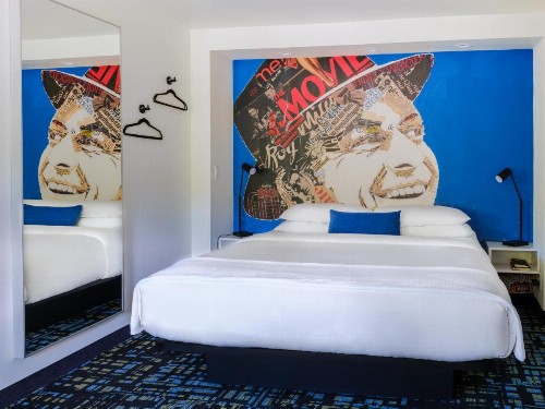 Jupiter Hotel - image 21