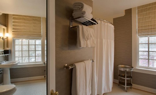 Sentinel a Provenance Hotel - image 33