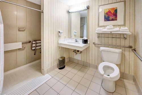 Hilton Garden Inn Portland Airport - image 18