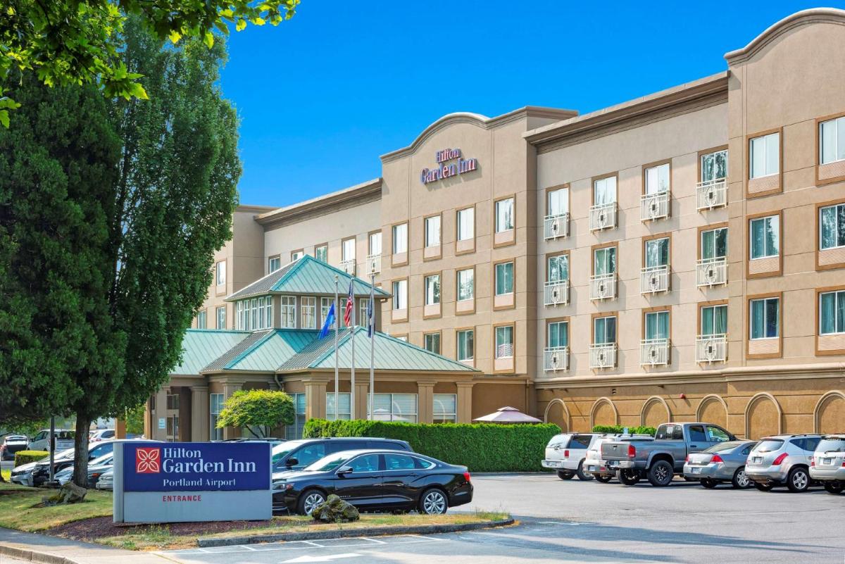Hilton Garden Inn Portland Airport - image 2