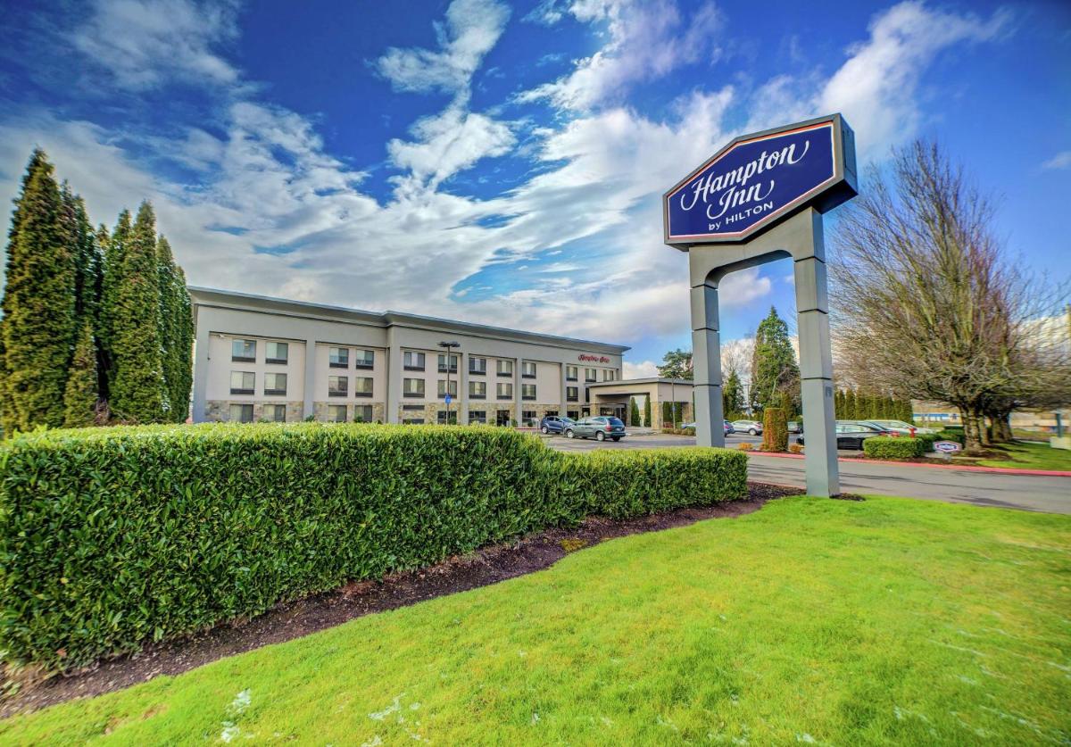 Hampton Inn Portland East - main image