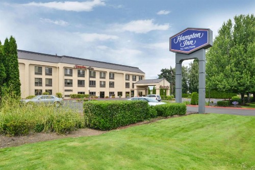 Hampton Inn Portland East - image 27