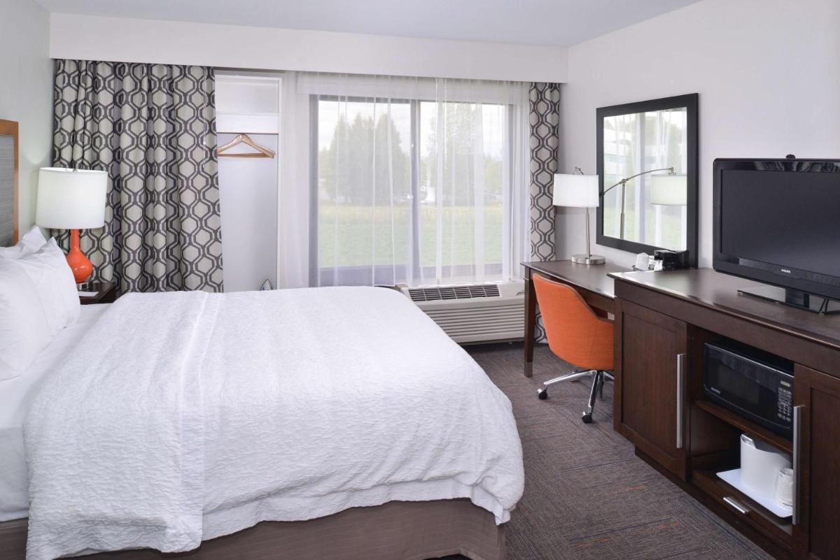 Hampton Inn Portland East - image 3