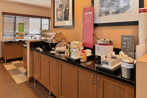 Hampton Inn Portland East - image 5