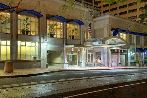 Hilton Portland Downtown - image 2