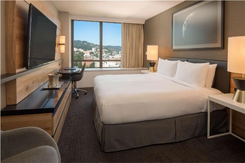 Hilton Portland Downtown - image 25
