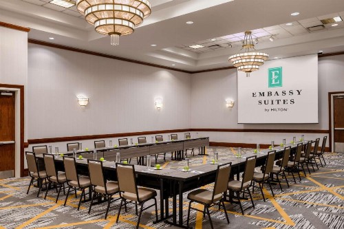 Embassy Suites Portland - Airport - image 3