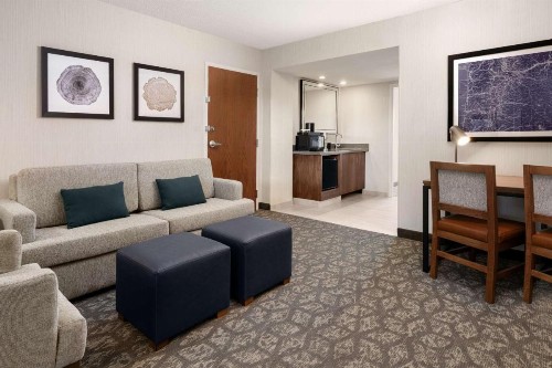 Embassy Suites Portland - Airport - image 49