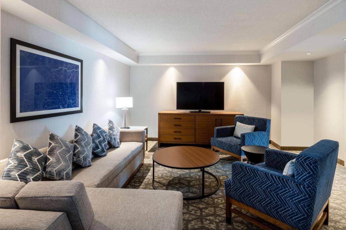 Embassy Suites Portland - Airport - image 5