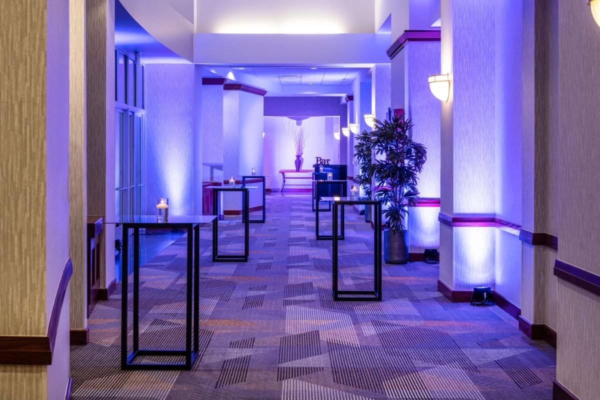Embassy Suites Portland - Airport - image 7
