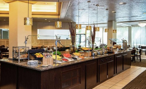 DoubleTree by Hilton Portland - image 17