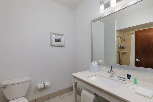 Four Points by Sheraton Portland East - image 10