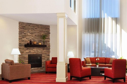 Four Points by Sheraton Portland East - image 3