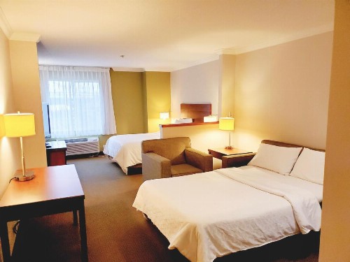 Holiday Inn Express Hotel & Suites Portland-Northwest Downtown an IHG Hotel - image 28