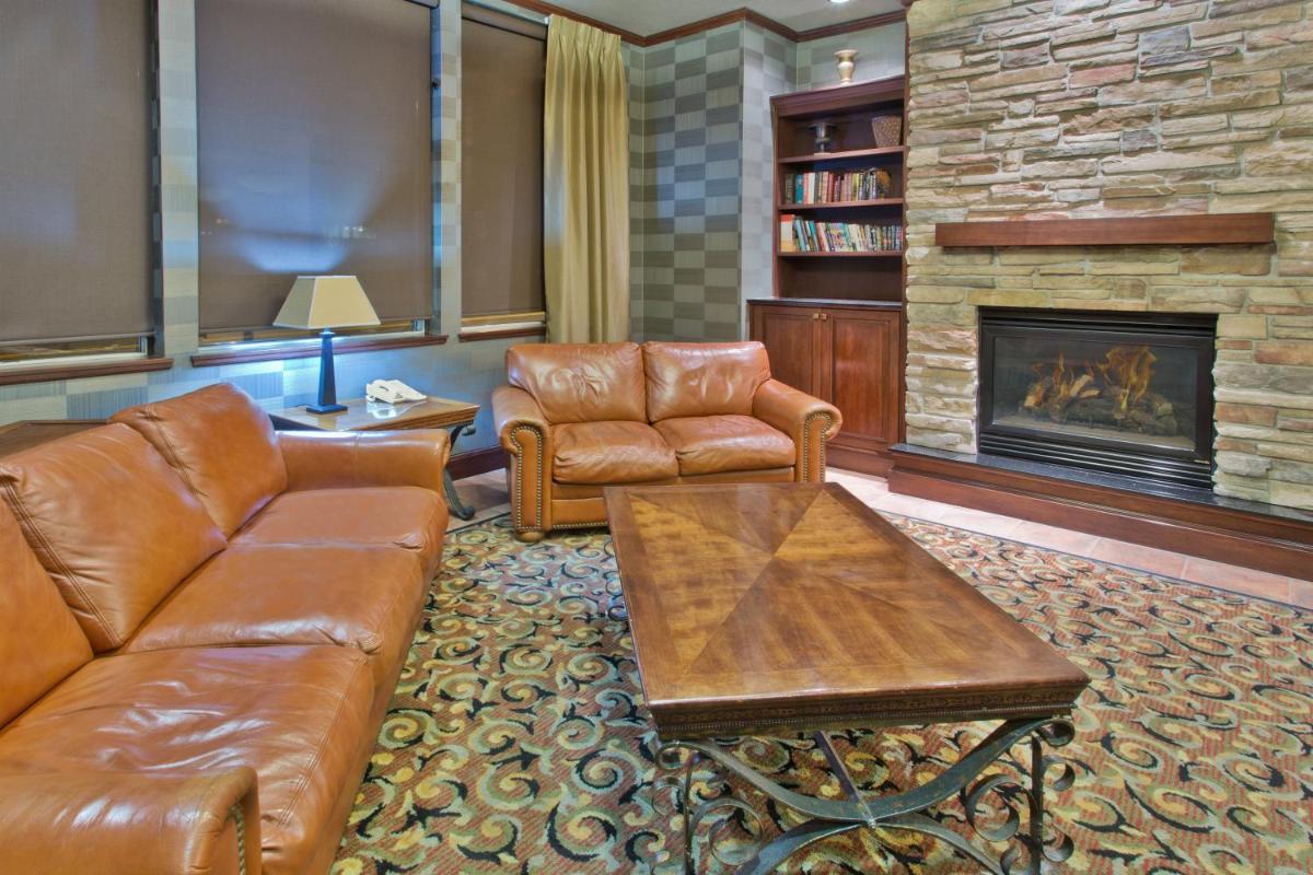 Holiday Inn Express Hotel & Suites Portland-Northwest Downtown an IHG Hotel - image 3