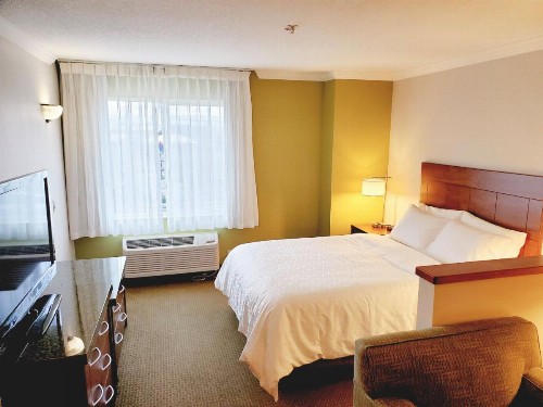 Holiday Inn Express Hotel & Suites Portland-Northwest Downtown an IHG Hotel - image 35