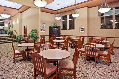 Holiday Inn Express Hotel & Suites Portland-Northwest Downtown an IHG Hotel - image 37