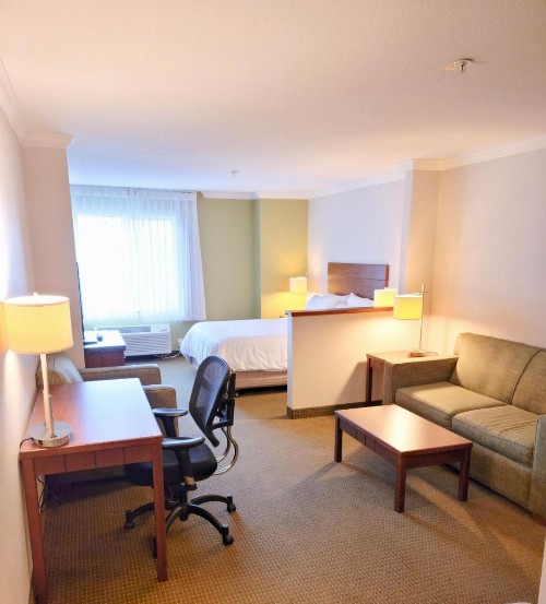 Holiday Inn Express Hotel & Suites Portland-Northwest Downtown an IHG Hotel - image 44