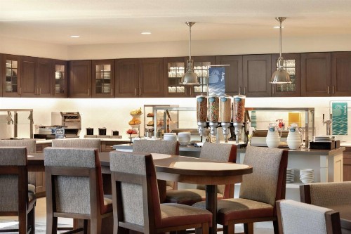 Homewood Suites by Hilton Portland Airport - image 17