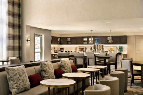 Homewood Suites by Hilton Portland Airport - image 31