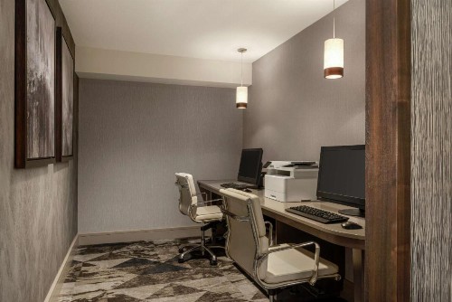 Homewood Suites by Hilton Portland Airport - image 32
